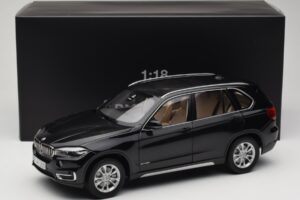 BMW X5 E70 Sapphire Black Paragon 1:18 PA-97071 Pressofusione — immagine 8 di 8