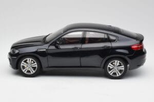 BMW X6 M F86 Nero Kyosho 1:18 80432157613 Pressofusione — immagine 4 di 8