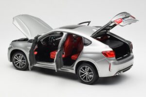 BMW X6 M F86 Donington Grigio Metallizzato Norev 1:18 80432364886 Pressofusione — immagine 5 di 8