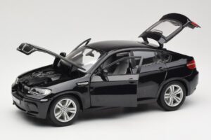 BMW X6 M E71 Nero Bburago 1:18 18-12081 Pressofusione — immagine 2 di 8