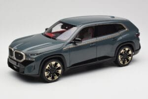 BMW XM G09 Isle of Man Green Minichamps 1:18 110023300 Pressofusione