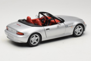 BMW Z3 Cabriolet Argento UT Models 1:18 20402 Pressofusione — immagine 3 di 8