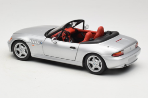 BMW Z3 Cabriolet Argento UT Models 1:18 20402 Pressofusione — immagine 7 di 8