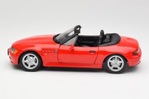 BMW Z3 E36/7 Cabriolet Rosso UT Models 1:18 180024330 Pressofusione — immagine 4 di 8