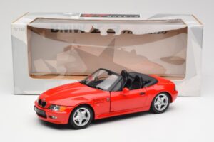 BMW Z3 E36/7 Cabriolet Rosso UT Models 1:18 180024330 Pressofusione — immagine 8 di 8