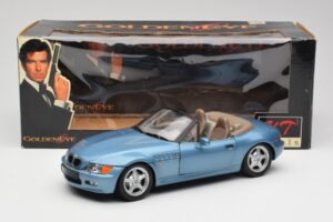 BMW Z3 E36/7 James Bond Goldeneye Blu Metallizzato UT Models 1:18 180024336 Pressofusione — immagine 8 di 8