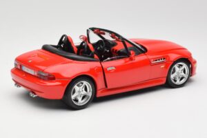 BMW Z3 E36/7 Roadster Rosso Bburago 1:18 3349 Pressofusione — immagine 3 di 8
