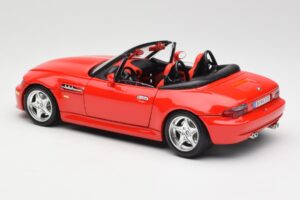 BMW Z3 E36/7 Roadster Rosso Bburago 1:18 3349 Pressofusione — immagine 7 di 8