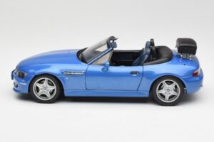 BMW Z3 M Roadster Con Portabagagli Blu Metallizzato UT Models 1:18 20416 Pressofusione — immagine 4 di 8