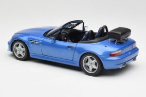 BMW Z3 M Roadster Con Portabagagli Blu Metallizzato UT Models 1:18 20416 Pressofusione — immagine 7 di 8