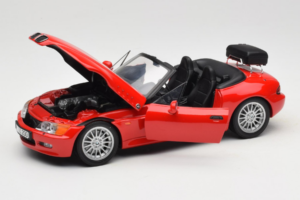 BMW Z3 Roadster 1.9 Rosso Edizione Concessionaria UT Models 1:18 80439423068 Pressofusione — immagine 2 di 8