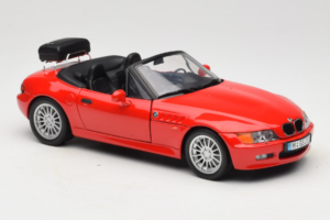 BMW Z3 Roadster 1.9 Rosso Edizione Concessionaria UT Models 1:18 80439423068 Pressofusione — immagine 6 di 8