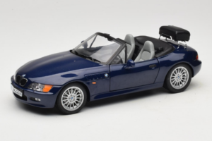 BMW Z3 Roadster Blu Edizione Concessionaria UT Models 1:18 80439422186 Pressofusione