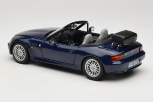 BMW Z3 Roadster Blu Edizione Concessionaria UT Models 1:18 80439422186 Pressofusione — immagine 7 di 8