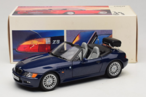 BMW Z3 Roadster Blu Edizione Concessionaria UT Models 1:18 80439422186 Pressofusione — immagine 8 di 8