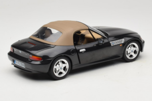 BMW Z3 Roadster Verde Edizione Concessionaria UT Models 1:18 80439411711 Pressofusione — immagine 3 di 8
