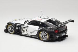 BMW Z4 #676 H. Stuck / J. Hennerici / D. Hurtgen Team Schubert Nürburgring 24 Hours 2006 AUTOart 1:18 80649 Pressofusione — immagine 5 di 6