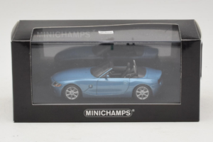 BMW Z4 E85 Cabriolet Light Blue Metallic Minichamps 1:43 BMW016 Pressofusione — immagine 4 di 4