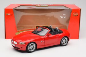 BMW Z4 E85 Roadster Rosso Bburago 1:18 34046 Pressofusione — immagine 8 di 8