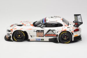 BMW Z4 E89 GT3 #888 Triple Eight Racing L. Mowle / J. Ratcliffe 24 Hours of Spa 2015 Minichamps 1:18 151152388 Pressofusione — immagine 3 di 6