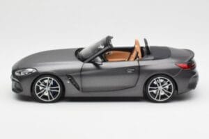 BMW Z4 G29 Grigio Metallic Norev 1:18 183270 Pressofusione — immagine 4 di 8