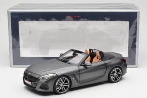 BMW Z4 G29 Grigio Metallic Norev 1:18 183270 Pressofusione — immagine 8 di 8