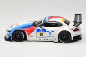 BMW Z4 GT3 #19 Team Schubert J. Muller / D. Muller ADAC 24 Hours Nurburgring 2013 Minichamps 1:18 151132319 Pressofusione — immagine 3 di 6