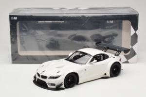 BMW Z4 GT3 E89 Bianco Minichamps 1:18 151122301 Pressofusione — immagine 6 di 6