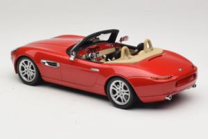 BMW Z8 Rosso Minichamps 1:18 155024230 Pressofusione — immagine 5 di 6
