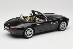 BMW Z8 Nero Kyosho 1:18 80439411729 Pressofusione — immagine 3 di 9