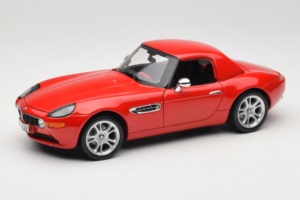 BMW Z8 Rosso Kyosho 1:18 80439411730 Pressofusione — immagine 3 di 9