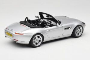 BMW Z8 E52 Cabriolet Argento Kyosho 1:18 80432411551 Pressofusione — immagine 3 di 8