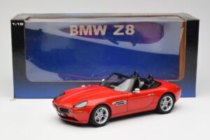 BMW Z8 E52 Rosso AUTOart 1:18 70513 Pressofusione — immagine 8 di 8