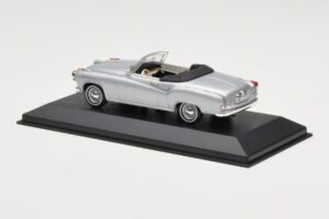 Borgward Isabella Cabriolet Argento Minichamps 1:43 400096030 Pressofusione — immagine 3 di 4