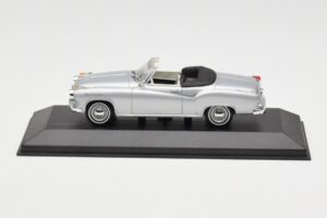 Borgward Isabella Cabriolet Argento Minichamps 1:43 400096030 Pressofusione