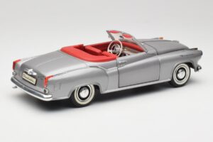 Borgward Isabella Cabriolet Argento Revell 1:18 8411 Pressofusione — immagine 3 di 8