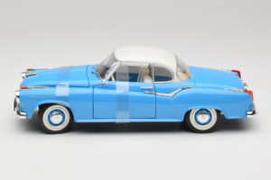 Borgward Isabella Coupe Blu Revell 1:18 08859-P1 Pressofusione — immagine 3 di 6