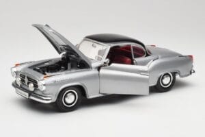 Borgward Isabella Coupé Grigio & Nero Revell 1:18 8989 Pressofusione — immagine 8 di 8