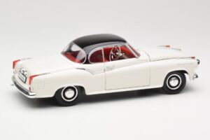 Borgward Isabella Coupé Bianco Revell 1:18 08982-W1 Pressofusione — immagine 3 di 8