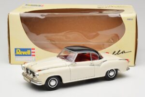 Borgward Isabella Coupe Bianco Revell 1:18 8859 Pressofusione — immagine 8 di 8