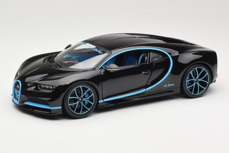 Bugatti Chiron Nero & Blu Bburago 1:18 18-11040BK Pressofusione