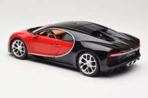 Bugatti Chiron Nero & Rosso Bburago 1:18 18-11040 Pressofusione — immagine 7 di 8