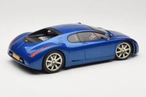 Bugatti EB 18.3 Chiron Blu AUTOart 1:18 70911 Pressofusione — immagine 3 di 8