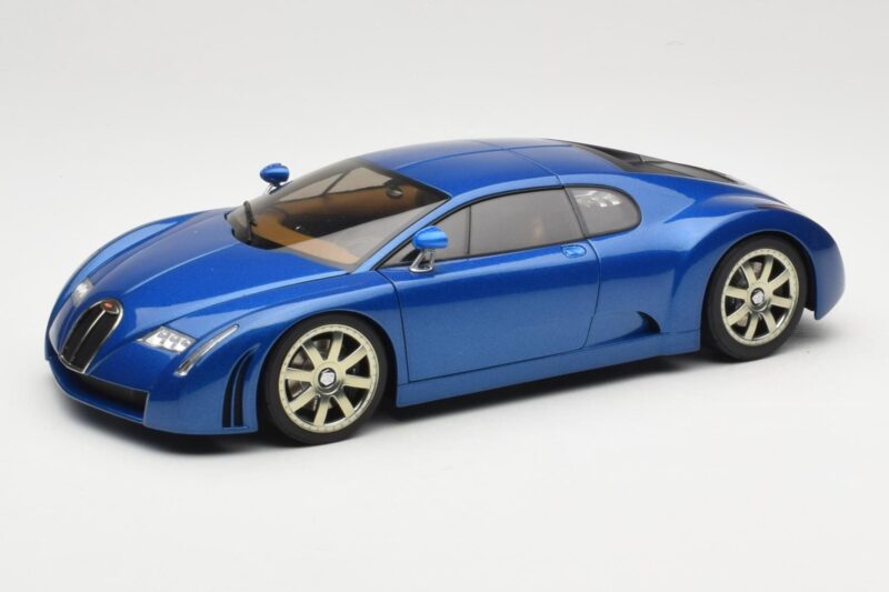 Bugatti EB 18.3 Chiron Blu AUTOart 1:18 70911 Pressofusione