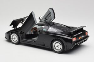 Bugatti EB110 Nero Bburago 1:18 3055 Pressofusione — immagine 5 di 8