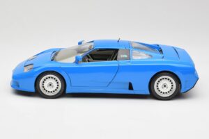Bugatti EB110 Blu Bburago 1:18 3035 Pressofusione — immagine 4 di 8