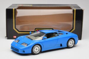 Bugatti EB110 Blu Bburago 1:18 3035 Pressofusione — immagine 8 di 8