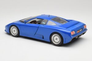 Bugatti EB110 Blu Scuro Bburago 1:18 3035-DB Pressofusione — immagine 7 di 8