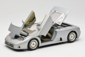 Bugatti EB110 Argento Bburago 1:18 3035-S Pressofusione — immagine 2 di 8