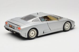 Bugatti EB110 Argento Bburago 1:18 3035-S Pressofusione — immagine 3 di 8